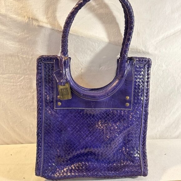 Frye Handbags - Vintage XXL Frye Skull Handbag